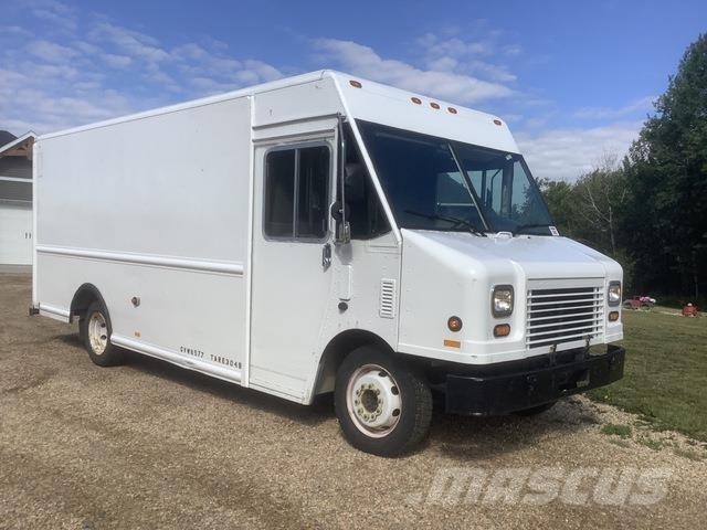 GMC Workhorse Sanduk kombiji
