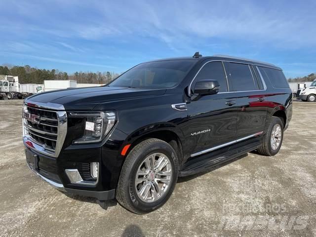 GMC Yukon Automobili