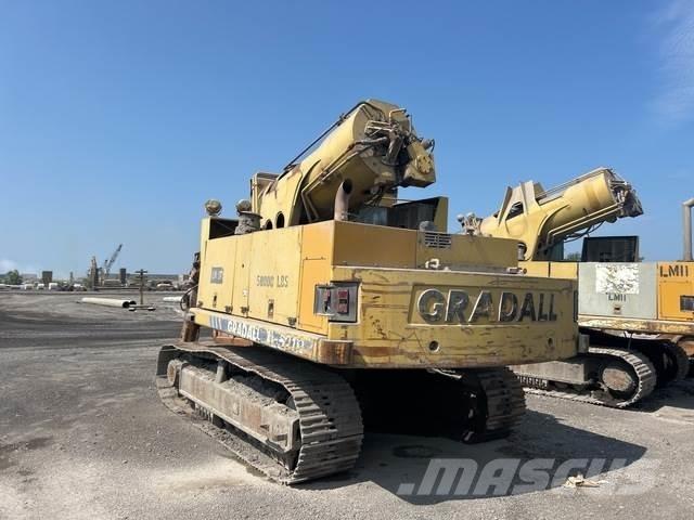 Gradall XL5210 Bageri gusjeničari