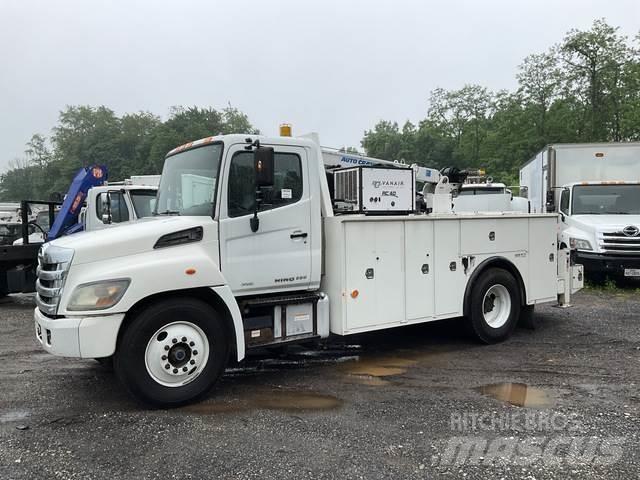 Hino 338 Komunalna vozila
