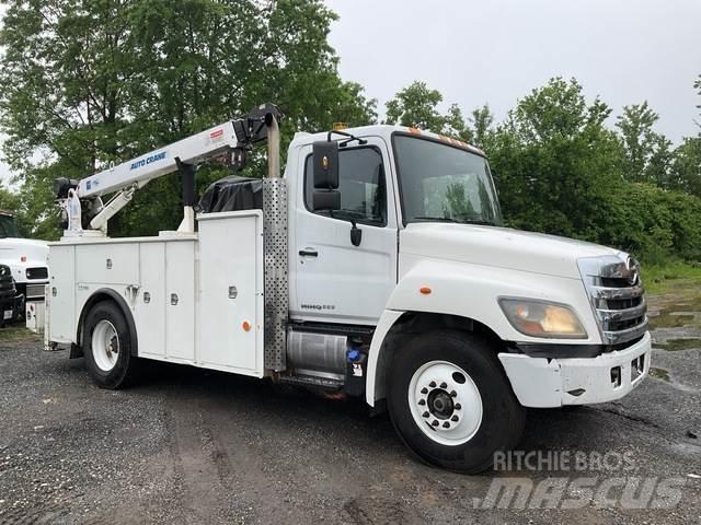 Hino 338 Komunalna vozila