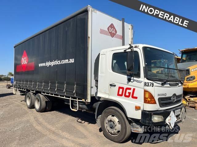 Hino FM1J Kamioni sa ceradom