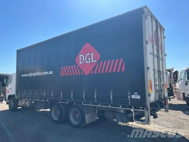 Hino FM1J Kamioni sa ceradom