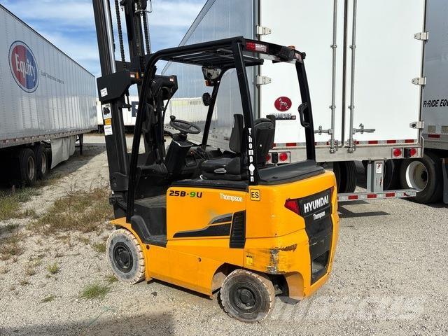 Hyundai 25B-9U Električni viličari