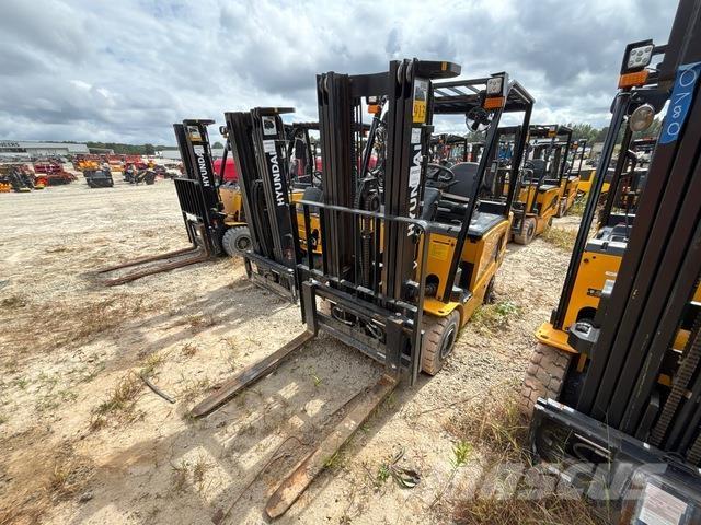 Hyundai 25B-9U Električni viličari