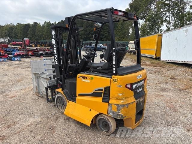 Hyundai 25BC-9 Električni viličari