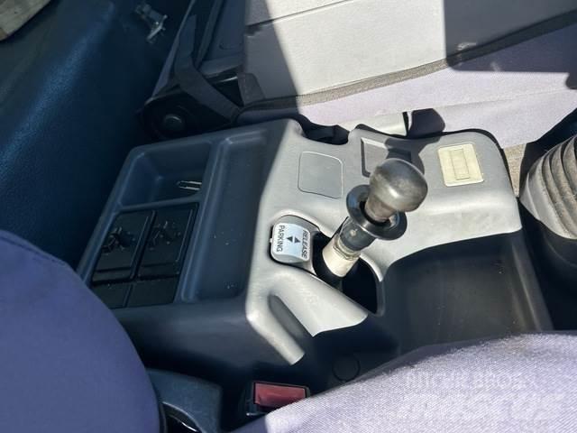 Isuzu FRR 600 Kamioni sa ceradom