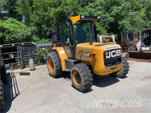 JCB 930-4 Terenski viličar