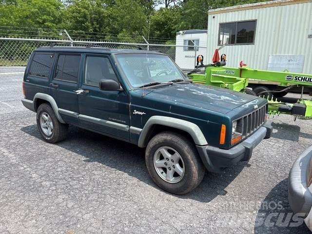 Jeep Cherokee Automobili