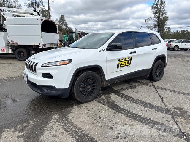 Jeep Cherokee Automobili