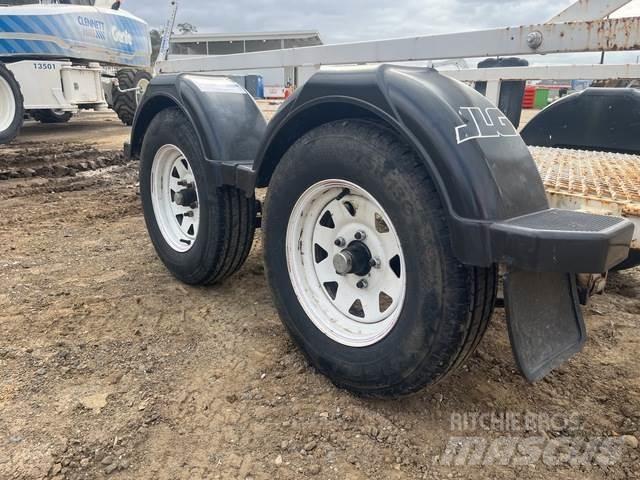 JLG  Prikolice za autotransportere