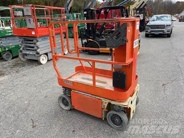 JLG 1230ES Vertikalne radne podizne platforme