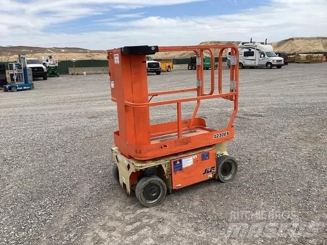 JLG 1230ES Vertikalne radne podizne platforme