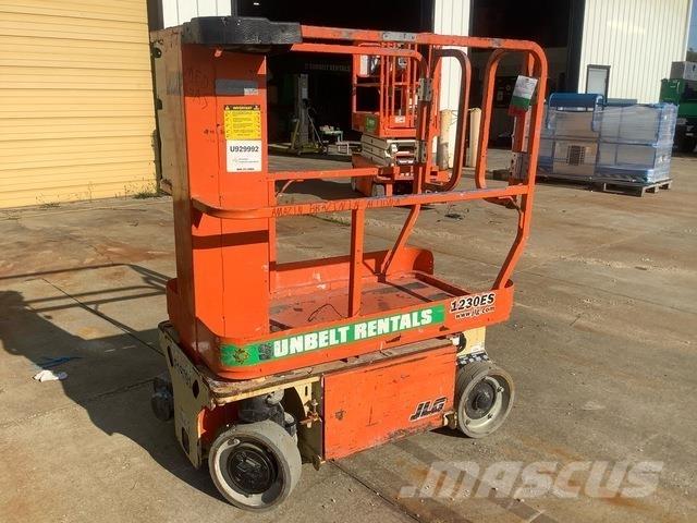 JLG 1230ES Vertikalne radne podizne platforme