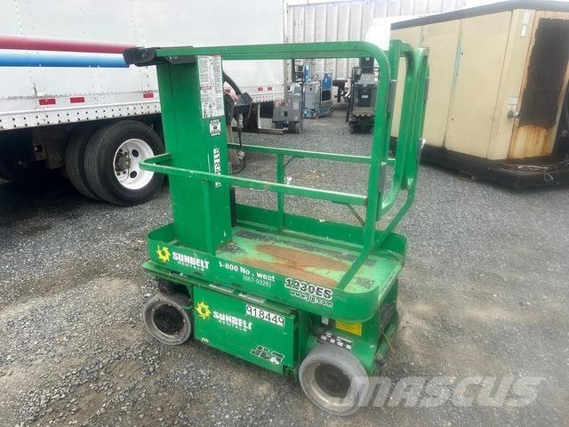 JLG 1230ES Vertikalne radne podizne platforme