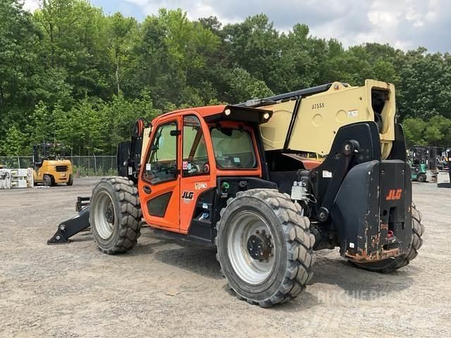 JLG 1255 Teleskopski viličari