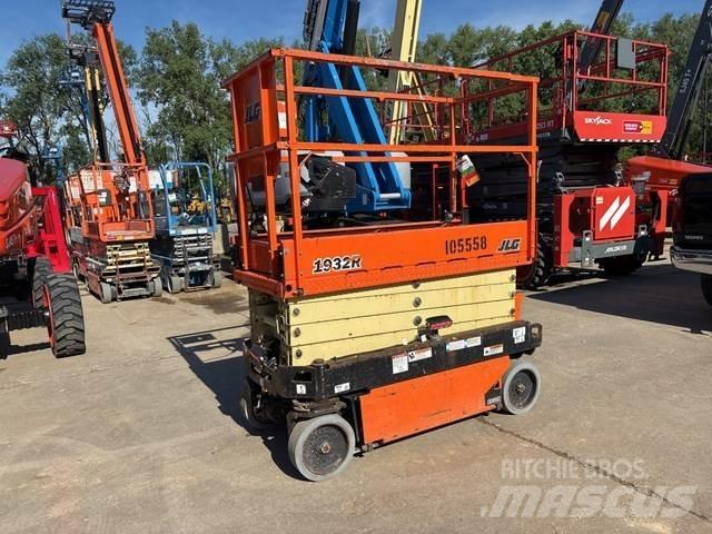 JLG 1932R Škaraste platforme
