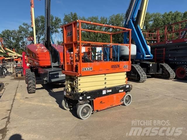 JLG 1932R Škaraste platforme