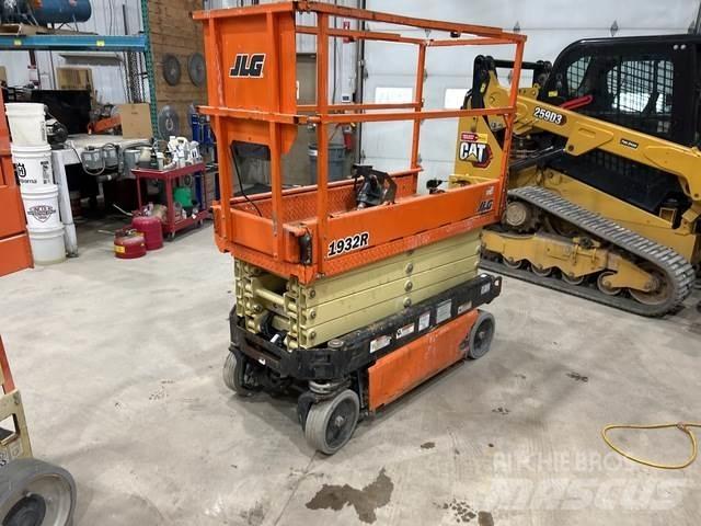 JLG 1932R Škaraste platforme