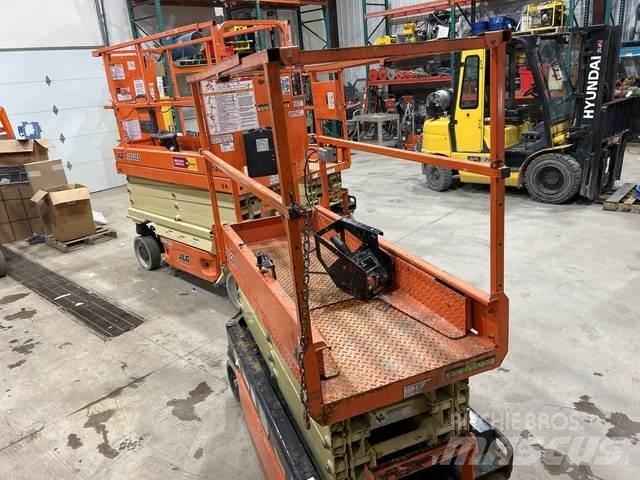 JLG 1932R Škaraste platforme