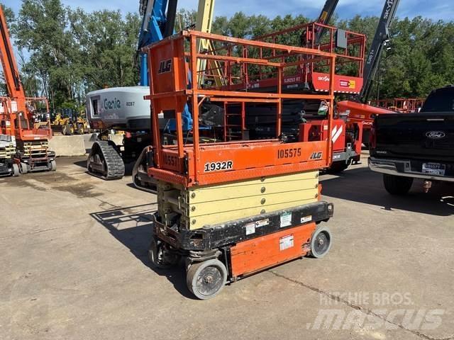 JLG 1932R Škaraste platforme