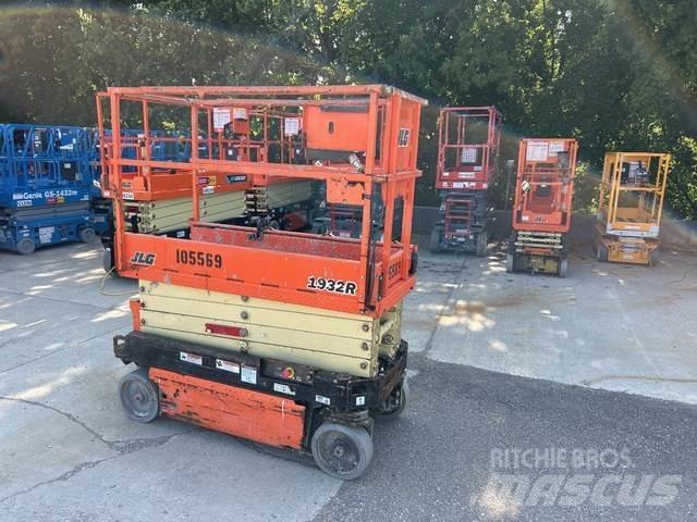 JLG 1932R Škaraste platforme