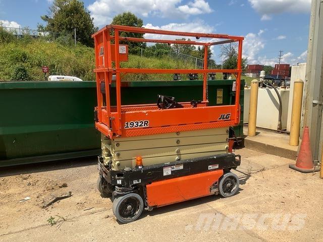 JLG 1932R Škaraste platforme