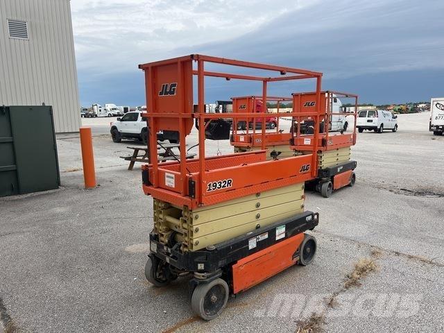 JLG 1932R Škaraste platforme