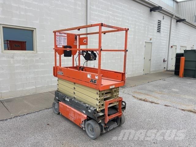 JLG 1932R Škaraste platforme