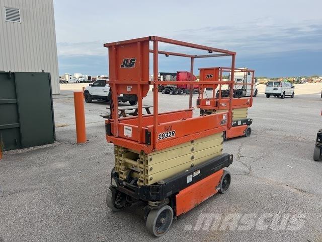 JLG 1932R Škaraste platforme
