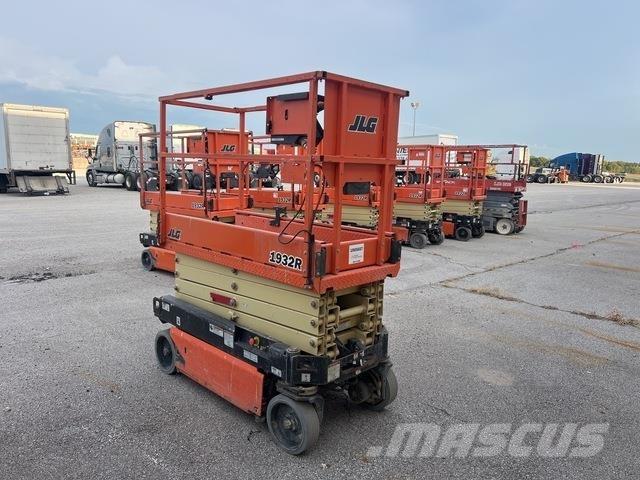 JLG 1932R Škaraste platforme