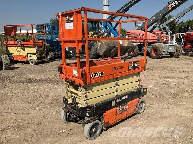 JLG 1932R Škaraste platforme