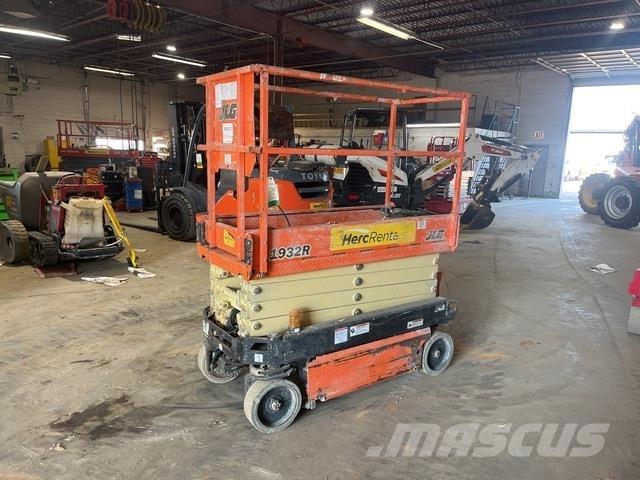 JLG 1932R Škaraste platforme