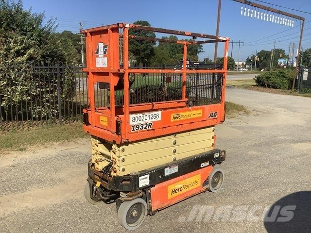 JLG 1932R Škaraste platforme