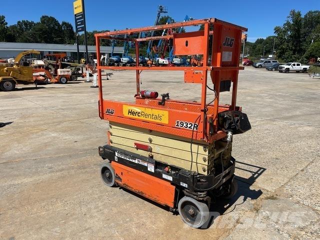 JLG 1932R Škaraste platforme