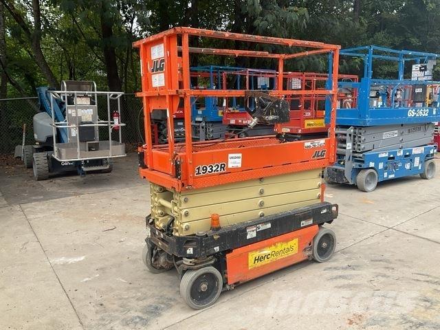 JLG 1932R Škaraste platforme