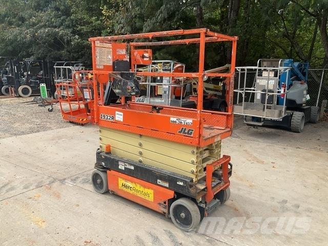 JLG 1932R Škaraste platforme