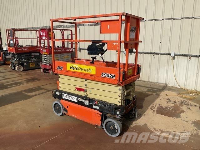 JLG 1932R Škaraste platforme