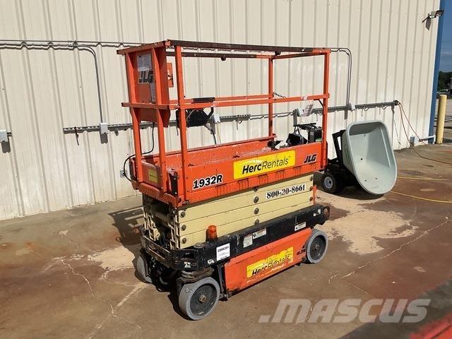 JLG 1932R Škaraste platforme