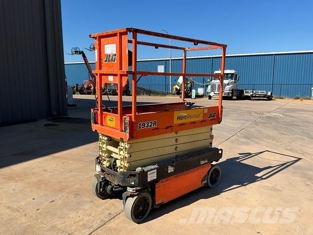 JLG 1932R Škaraste platforme