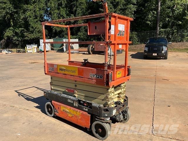 JLG 1932R Škaraste platforme