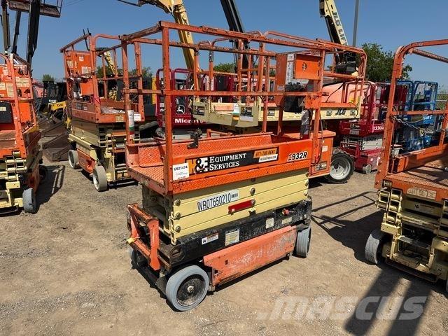 JLG 1932R Škaraste platforme