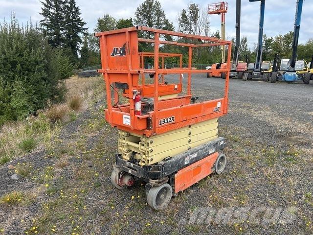 JLG 1932R Škaraste platforme