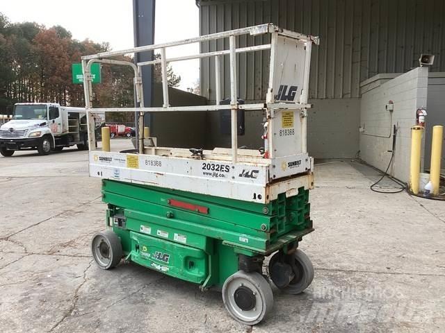 JLG 2032ES Škaraste platforme