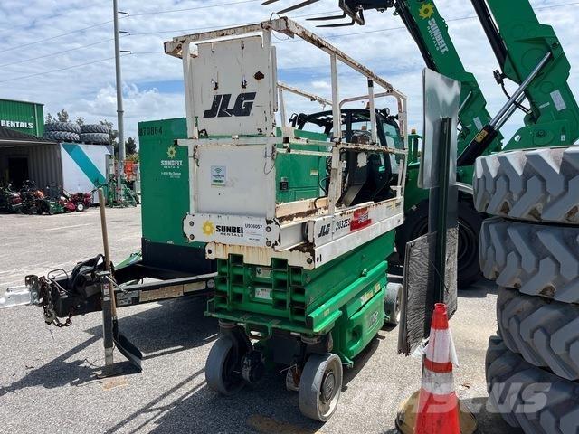 JLG 2032ES Škaraste platforme