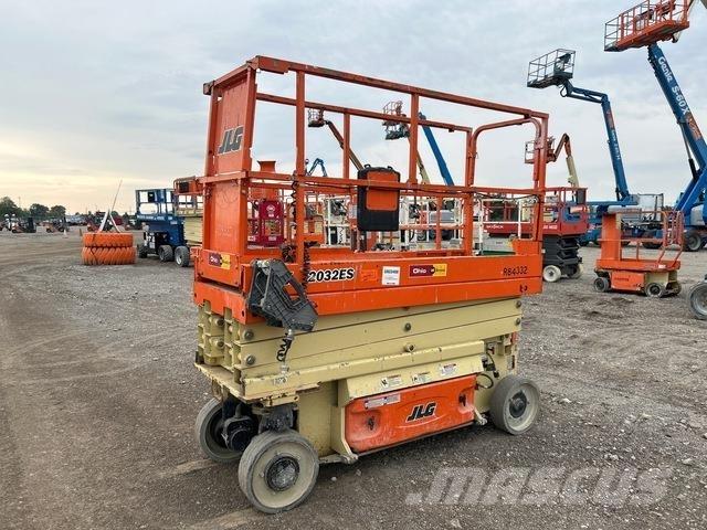 JLG 2032ES Škaraste platforme
