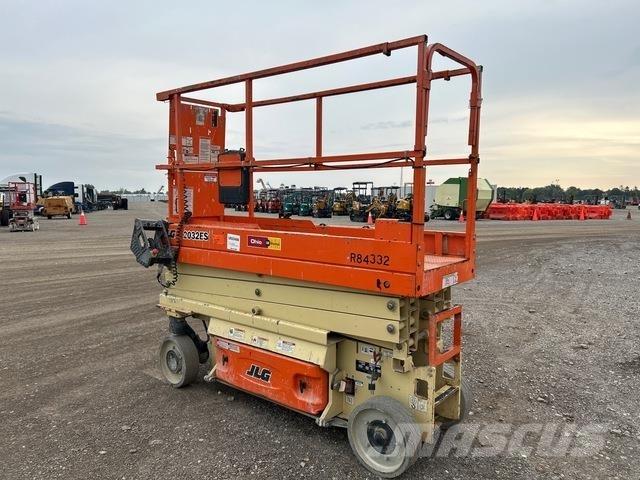 JLG 2032ES Škaraste platforme