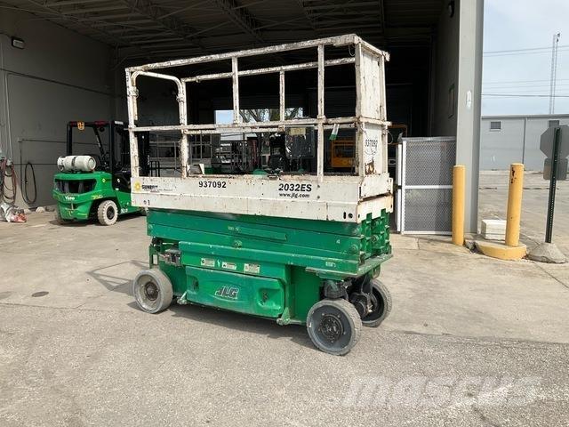 JLG 2032ES Škaraste platforme