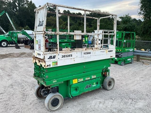 JLG 2032ES Škaraste platforme