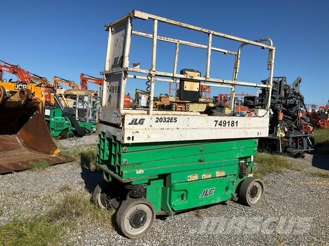 JLG 2032ES Škaraste platforme